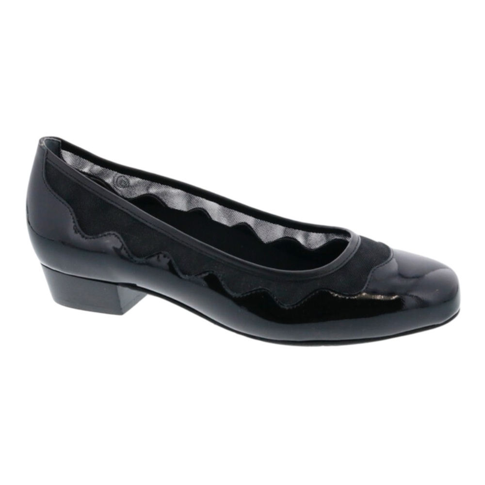 Ros Hommerson Tootsie Womens Ballet Flat Size 7.5 Black Patent Leather Mesh